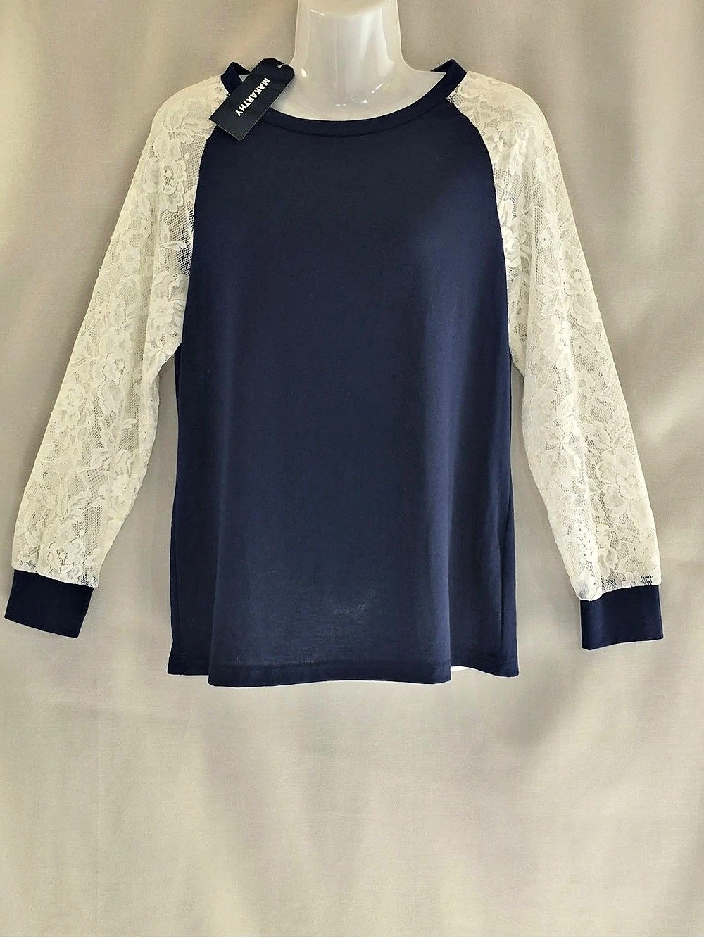 Makarthy Blue & White Lace Sleeve Long Sleeve